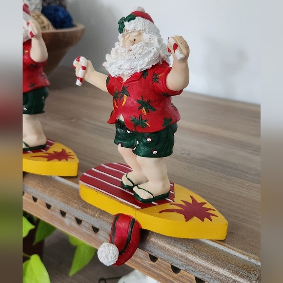 🎅 Christmas “Surfing with Santa” Stocking Holder Figurine Set – Preowned, Great - Picture 16 of 16
